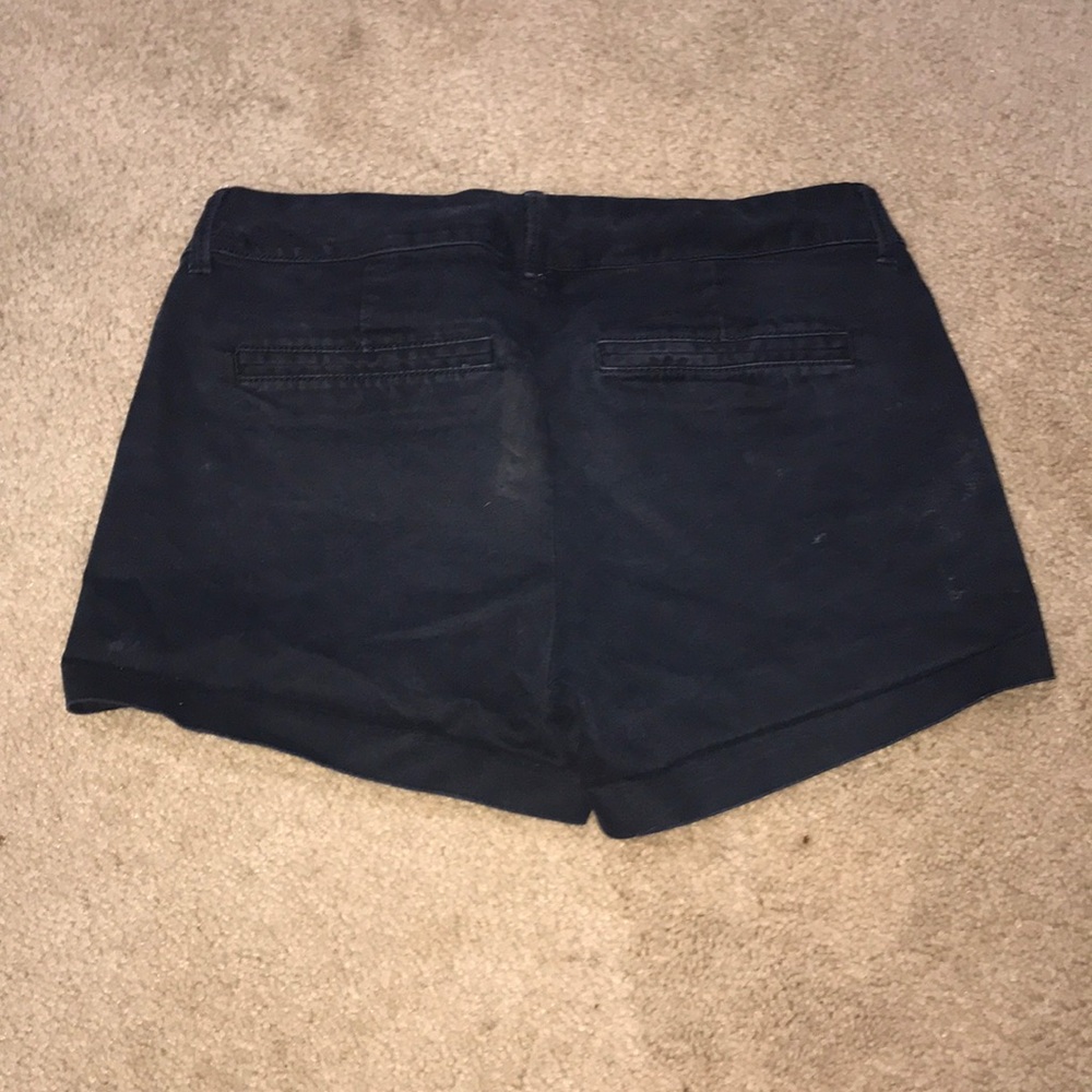 Shorts - Picture 2 of 5